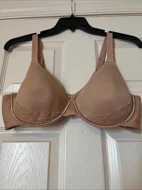 Vanity Fair Nude Lace-Trim Underwire Bra